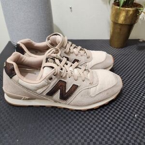 New Balance WL696NTC Women's size 9 sneakers,  Beige/Brown